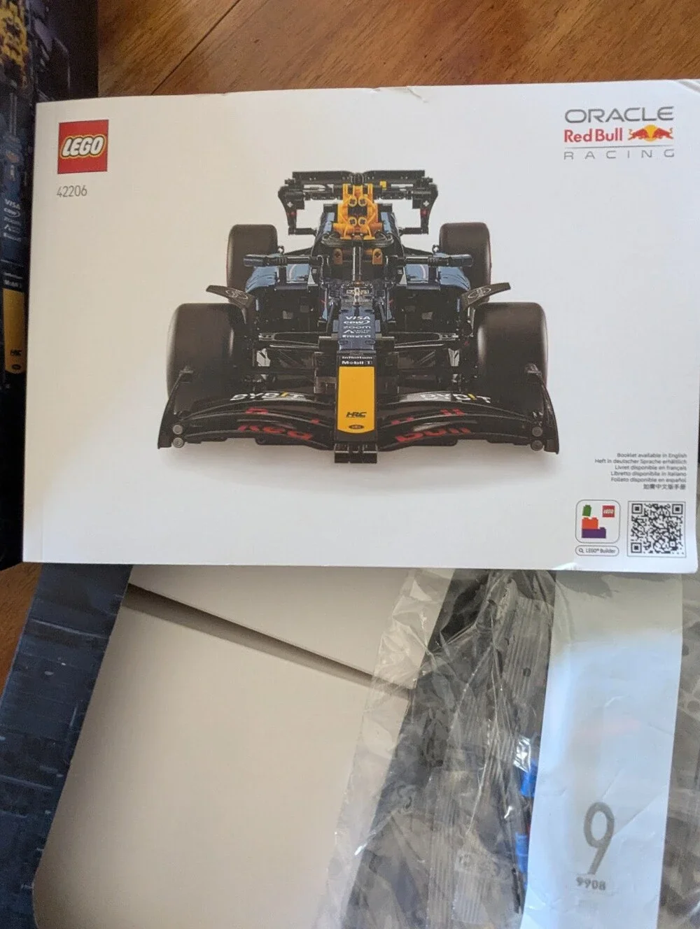 NEW Lego #42206 Technic Oracle Red Bull Racing F1 Car